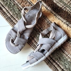 Regarde Le Ciel Catryne Pewter Suede Twist Strappy Sandals Women's 38 US 7 - 7.5